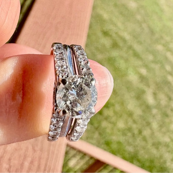 Women’s Wedding Band Set - Picture 2 of 13